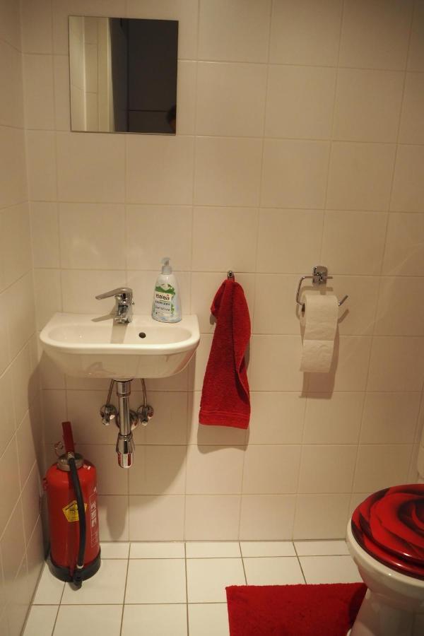 Modernes Studio-Apartment Nahe Zentrum Mit Garagenplatz فيينا المظهر الخارجي الصورة