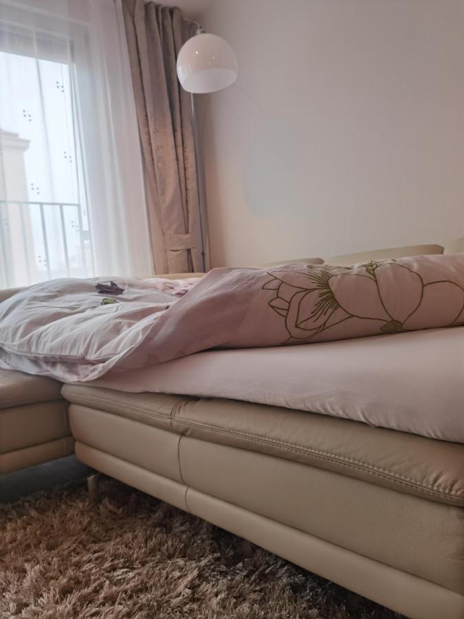 Modernes Studio-Apartment Nahe Zentrum Mit Garagenplatz فيينا المظهر الخارجي الصورة