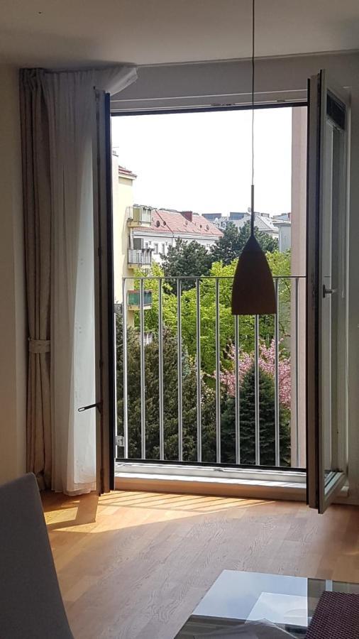 Modernes Studio-Apartment Nahe Zentrum Mit Garagenplatz فيينا المظهر الخارجي الصورة